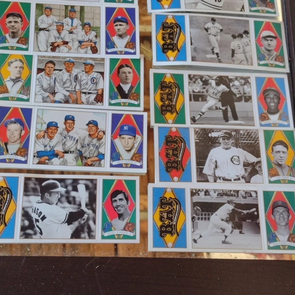 Vintage Baseball Trading Cards Collection - Picture 2 of 4